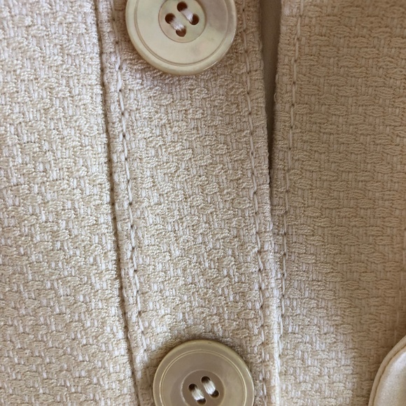 SOLD VALENTINO Ivory Silk Tweed Flower Beaded Coat - Picture 6 of 8